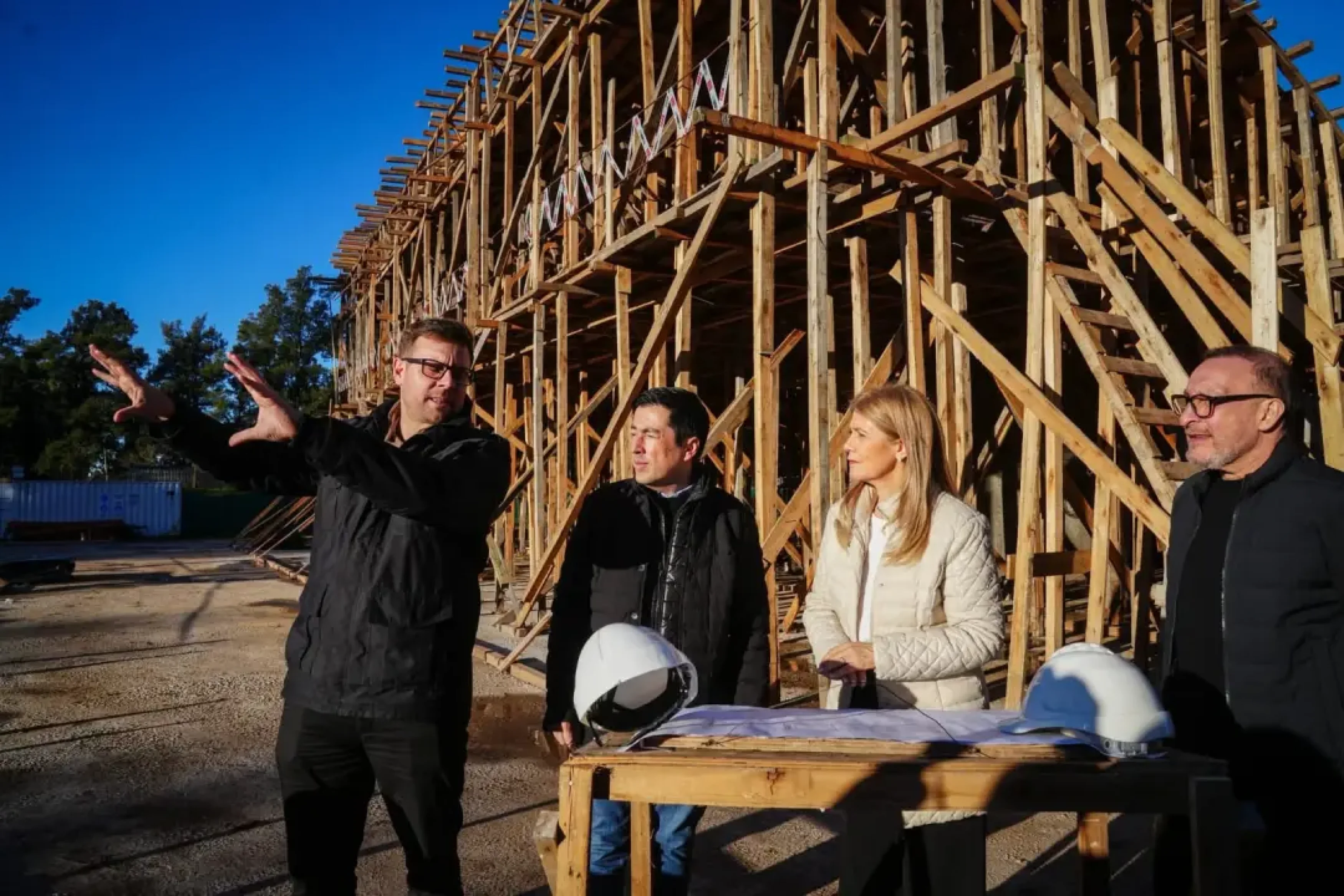 Distrito Malvinas: Nardini y Magario recorrieron las obras del megaproyecto que transformará el municipio