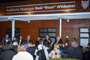 Julio Zamora inauguró el nuevo Auditorio Raúl “Ruso” Wildemer en Ricardo Rojas y reafirmó su apuesta por la cultura en Tigre
