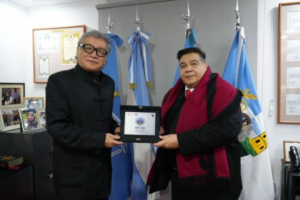 Mario Ishii recibió a autoridades de una universidad china y anunció nuevo equipamiento para el Hospital Oftalmológico de José C. Paz
