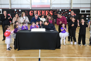 Benavídez celebró los 30 años del Polideportivo Güemes con anuncios de nuevas obras para el deporte