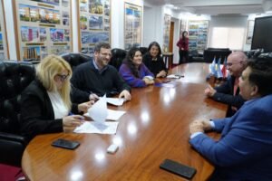 José C. Paz y UNPAZ firmaron un convenio histórico para ampliar la oferta académica en el nuevo Polo Universitario Internacional