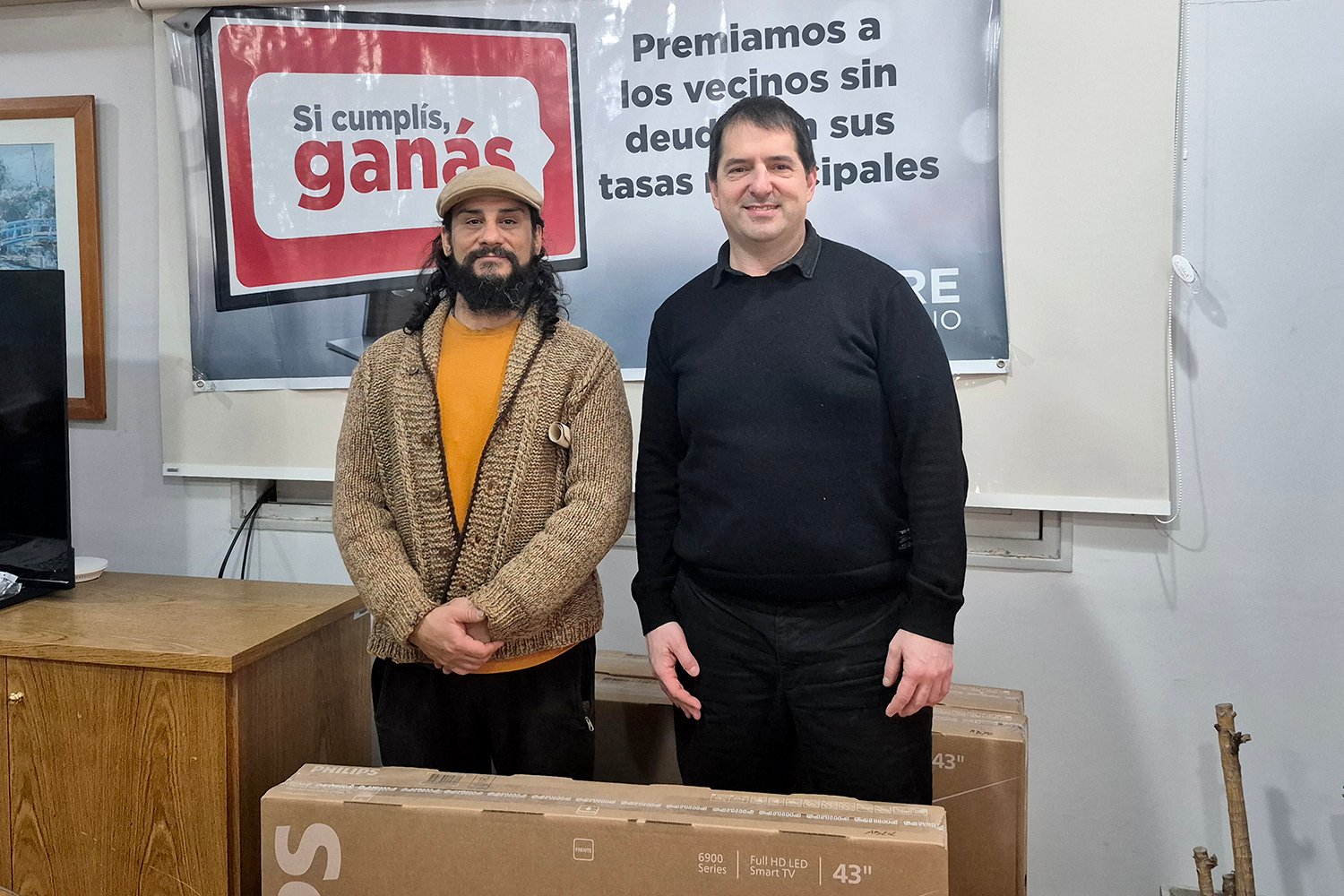 Si Cumplís, Ganás: vecinos de Tigre, Don Torcuato y El Talar recibieron televisores LED