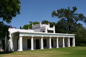 Kapai Dúo llega al Museo Pueyrredón con un concierto de cello y entrada gratuita