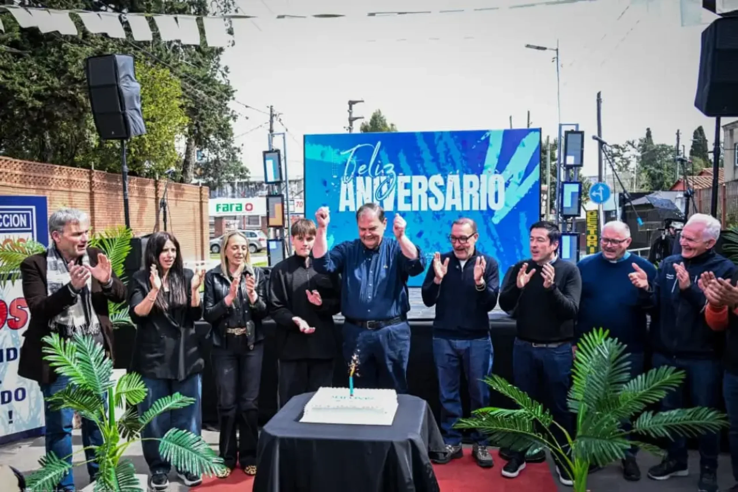 Leo Nardini celebró los 70 años del histórico comercio Los Dos Primos en Tortuguitas