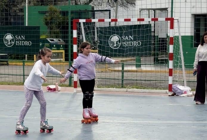 San Isidro abrió nuevas escuelas municipales de handball y patín en Villa Adelina