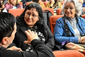 Nardini entregó 58 escrituras y profundizó las políticas de acceso a la vivienda en Malvinas Argentinas